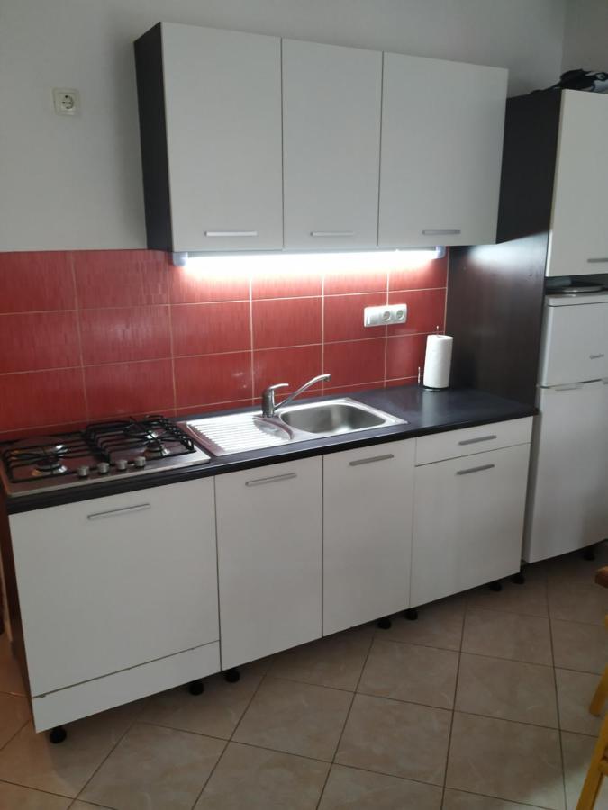 تروغير Studio Apartman Violeta II - 50M From The Beach المظهر الخارجي الصورة