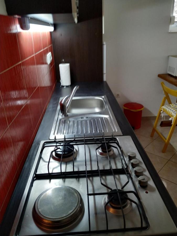 تروغير Studio Apartman Violeta II - 50M From The Beach المظهر الخارجي الصورة